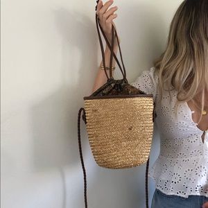 VINTAGE!🌻 Woven Bucket Bag